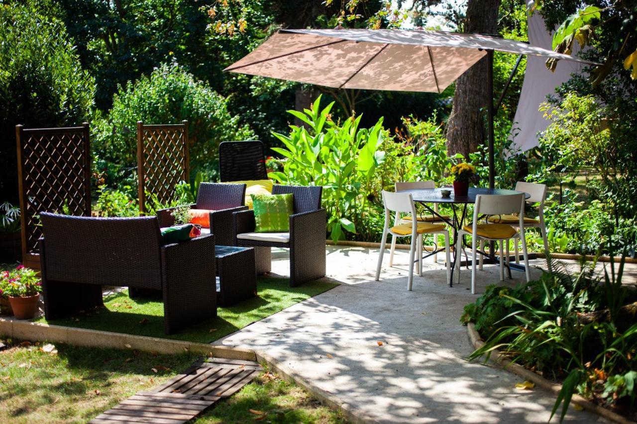 Ferienwohnung Mirguet Au Jardin Saint-Elix-le-Chateau Exterior foto
